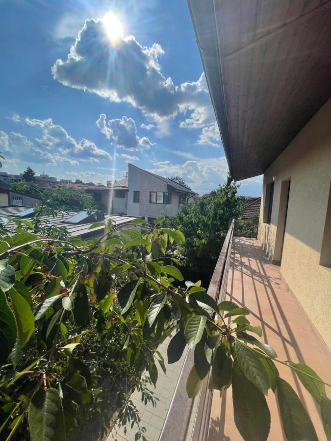 Apusului * Bukarest